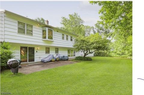 503 Hobart Rd, Paramus, NJ 07652 photo 20
