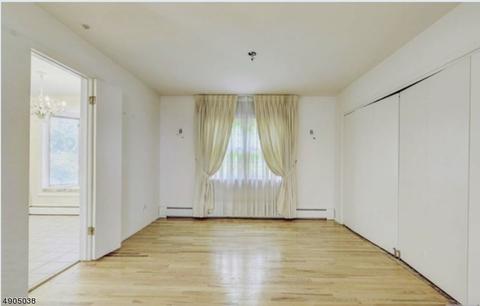 503 Hobart Rd, Paramus, NJ 07652 photo 5