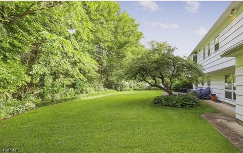 503 Hobart Rd, Paramus, NJ 07652 photo 21