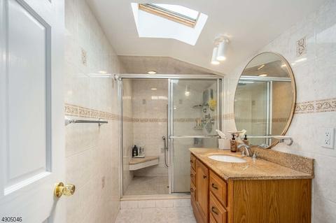 15 Beverly Way, Wayne, NJ 07470 photo 20