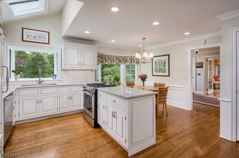 79 Lowery Ln, Mendham, NJ 07945 photo 9
