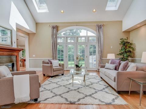 16 Heller Dr, Montclair, NJ 07043 photo 5