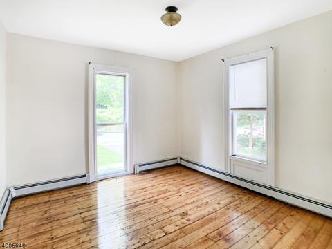 98-100 Main St, Hampton, NJ 08827 photo 4