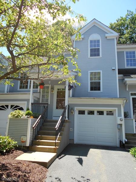 31 Rushmore Ln, Hackettstown, NJ 07840 photo 1