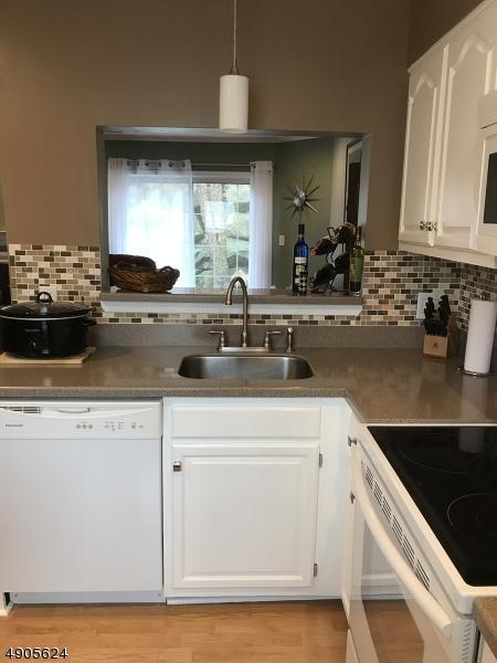 31 Rushmore Ln, Hackettstown, NJ 07840 photo 4