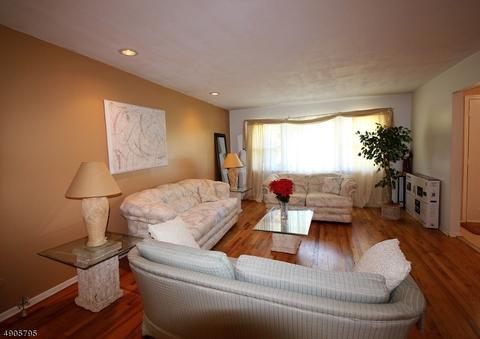 13 Wolfe Dr, Wanaque, NJ 07465 photo 8