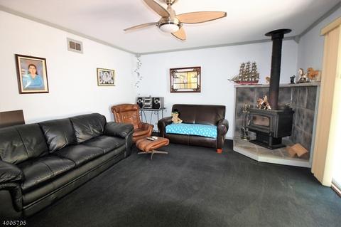 13 Wolfe Dr, Wanaque, NJ 07465 photo 11