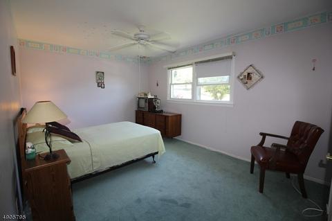 13 Wolfe Dr, Wanaque, NJ 07465 photo 17