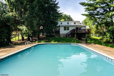 253 Oradell Ave, Paramus, NJ 07652 photo 12