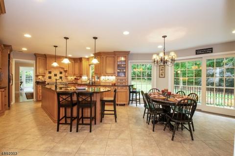 7 Larson Ln, Warren, NJ 07059 photo 4