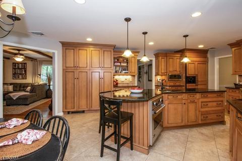 7 Larson Ln, Warren, NJ 07059 photo 6