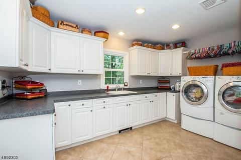 7 Larson Ln, Warren, NJ 07059 photo 9