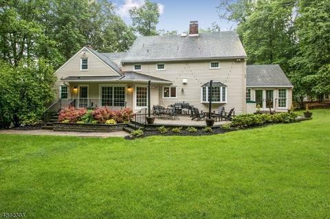 7 Larson Ln, Warren, NJ 07059 photo 2