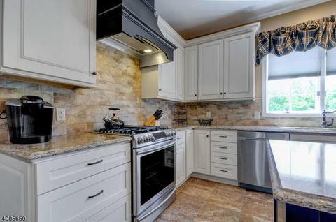 5 Normandy Ct, Montgomery, NJ 08558 photo 3