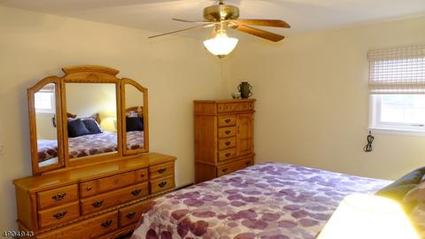 706 Hamilton Dr, Hackettstown, NJ 07840 photo 6