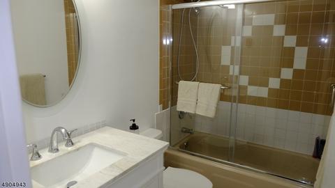 706 Hamilton Dr, Hackettstown, NJ 07840 photo 7