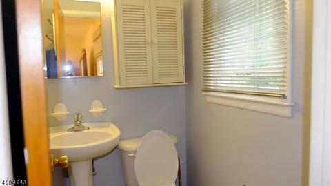 706 Hamilton Dr, Hackettstown, NJ 07840 photo 8