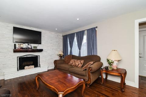 411 E 5th Ave, Roselle, NJ 07203 photo 5