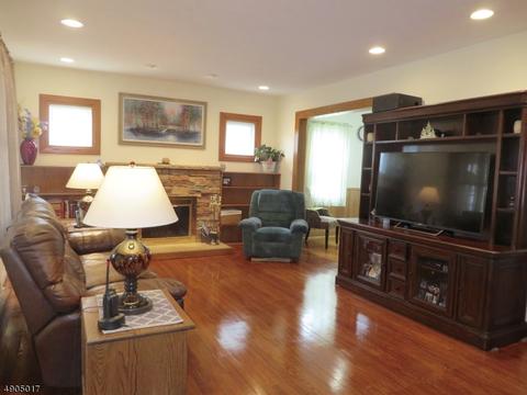 40 S Maple Ave, Springfield, NJ 07081 photo 4
