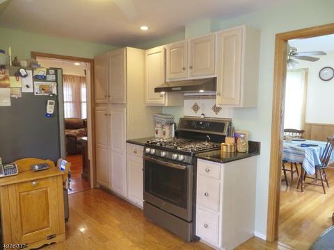 40 S Maple Ave, Springfield, NJ 07081 photo 6