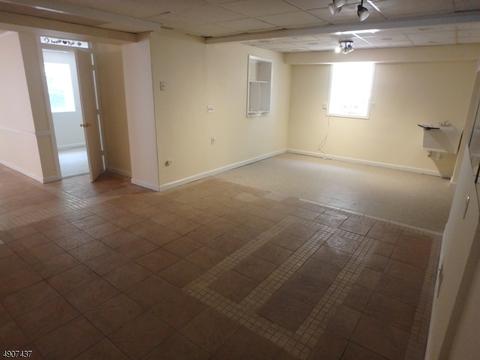 46 Linn Rd, Nutley, NJ 07110 photo 19