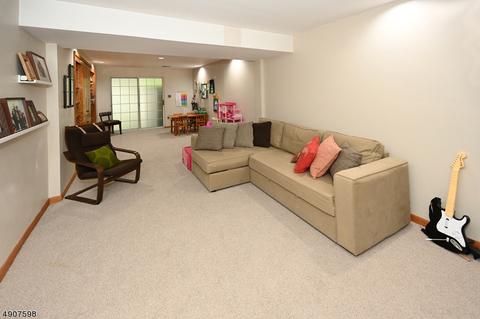 112 Bobolink Ct, Wayne, NJ 07470 photo 22