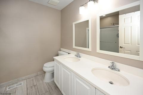 112 Bobolink Ct, Wayne, NJ 07470 photo 20