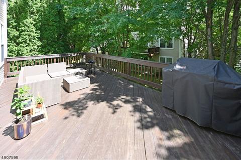 112 Bobolink Ct, Wayne, NJ 07470 photo 24