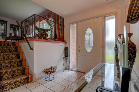 15 Beech Ln, North Plainfield, NJ 07060 photo 3