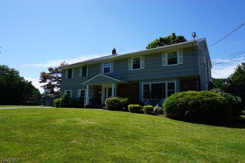 54 Emerson Pl, Wayne, NJ 07470 photo 1