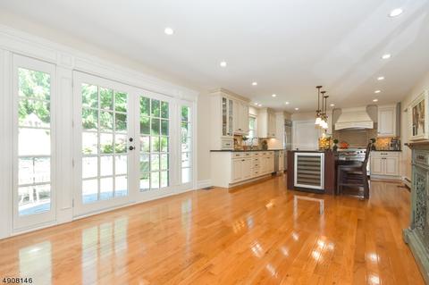 15 Almroth Dr, Wayne, NJ 07470 photo 16