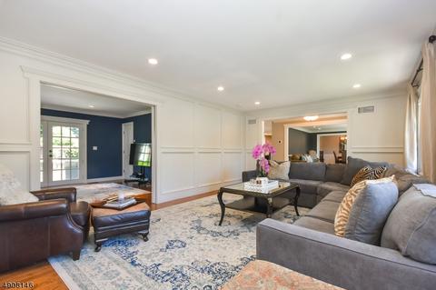 15 Almroth Dr, Wayne, NJ 07470 photo 10