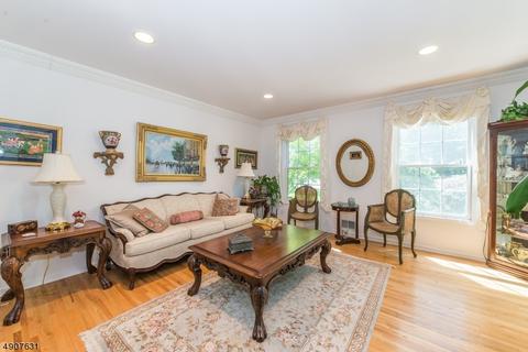92 Andover Dr, Wayne, NJ 07470 photo 3