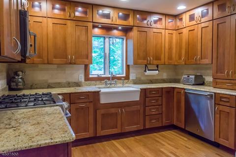 23 Packanack Lk Rd, Wayne, NJ 07470 photo 9