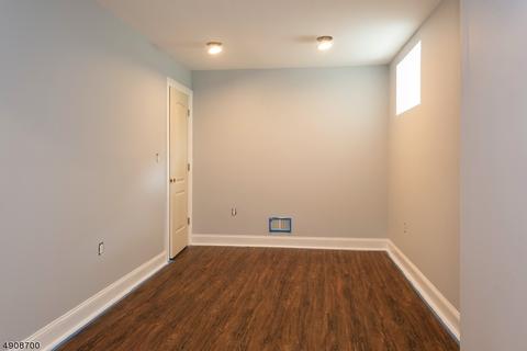 23 North St, Dover, NJ 07801 photo 22