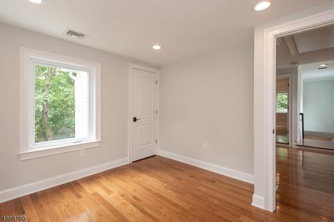 23 North St, Dover, NJ 07801 photo 17