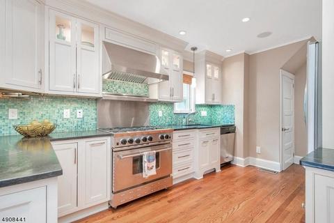 22 Shadyside Ave, Summit, NJ 07901 photo 9