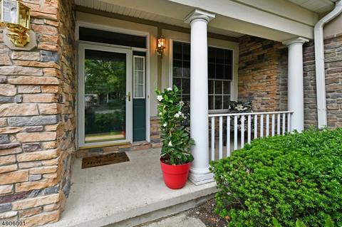 187 Levinberg Ln, Wayne, NJ 07470 photo 2