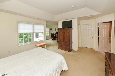 187 Levinberg Ln, Wayne, NJ 07470 photo 14