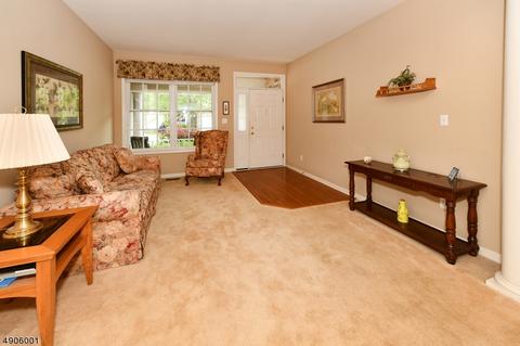 187 Levinberg Ln, Wayne, NJ 07470 photo 4