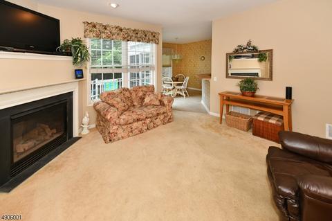 187 Levinberg Ln, Wayne, NJ 07470 photo 10