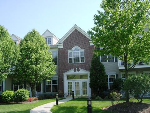 1111 Four Seasons Dr, Wayne, NJ 07470 photo 1