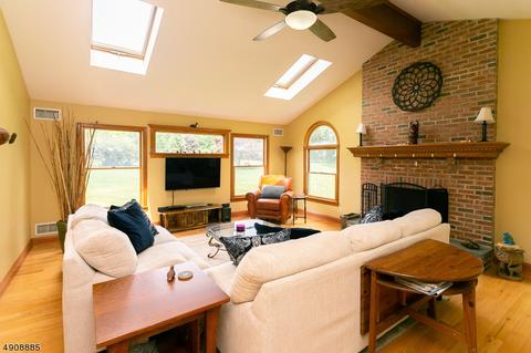 51 Farview Dr, Hackettstown, NJ 07840 photo 8