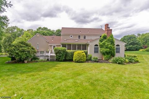51 Farview Dr, Hackettstown, NJ 07840 photo 2