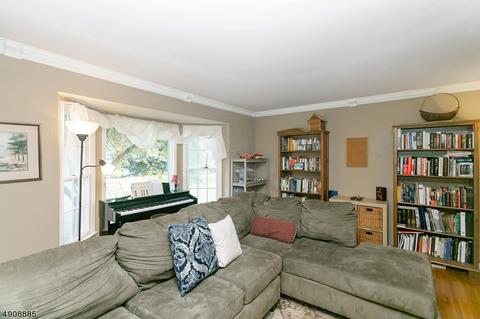 51 Farview Dr, Hackettstown, NJ 07840 photo 15
