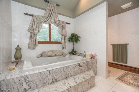 141 Chopin Dr, Wayne, NJ 07470 photo 17