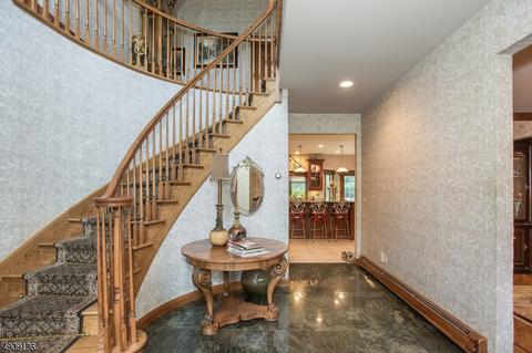 141 Chopin Dr, Wayne, NJ 07470 photo 2
