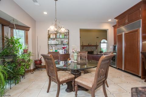 141 Chopin Dr, Wayne, NJ 07470 photo 7