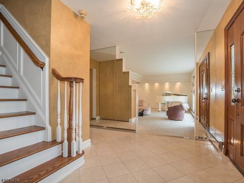 26 Howe Ave, Wayne, NJ 07470 photo 2