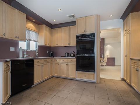 26 Howe Ave, Wayne, NJ 07470 photo 9